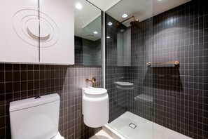 Apartment, 2 Bedrooms | Bathroom | Shower, towels, soap, shampoo - LUXURY with BEST City View 2 bed, 2 bath & Parking (South Yarra)