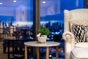 Interior detail - LUXURY with BEST City View 2 bed, 2 bath & Parking (South Yarra)