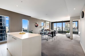 Apartment, 2 Bedrooms | Living area