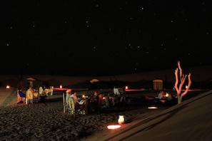 Terrace/patio - Atta Desert Camp (M'Hamid El Ghizlane)