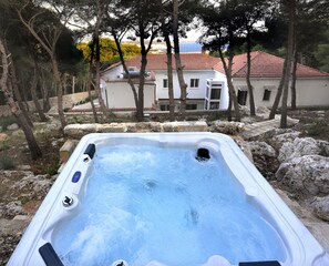 Outdoor spa tub - Dimora Villa Serena Porto Selvaggio (Nardò)