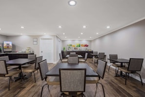 Free daily continental breakfast  - Quality Inn Moultrie (Moultrie)