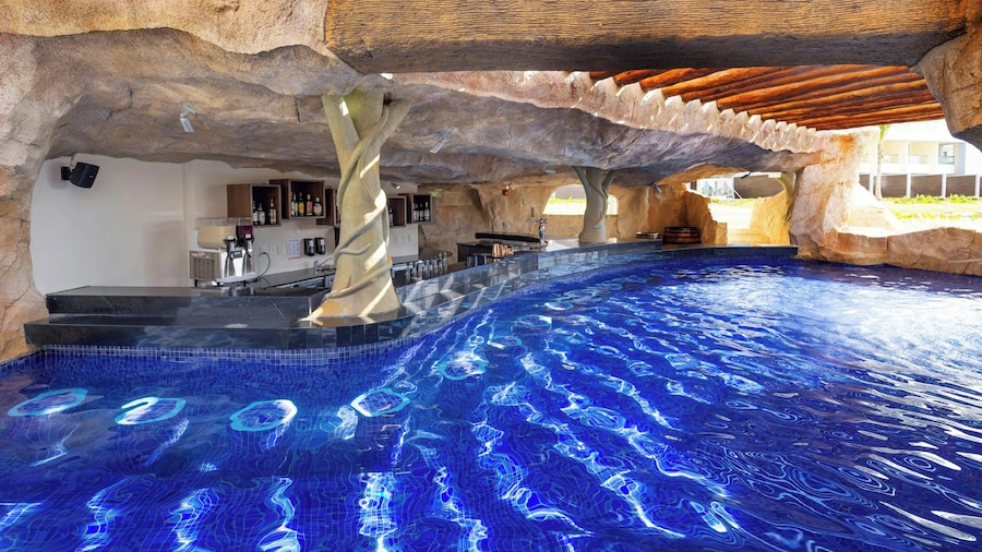 Planet Hollywood Cancun Adult Scene by Royalton, An Autograph Collection® All-Inclusive Resort - Adults Only