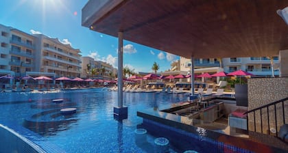 Planet Hollywood Cancun Adult Scene by Royalton, An Autograph CollectionÂź All-Inclusive Resort - Adults Only