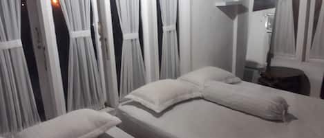 Balcony Room | Free WiFi