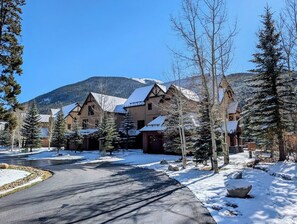 Exterior - Cozy Townhome walk to Slopes, Dining, Shops (Keystone)