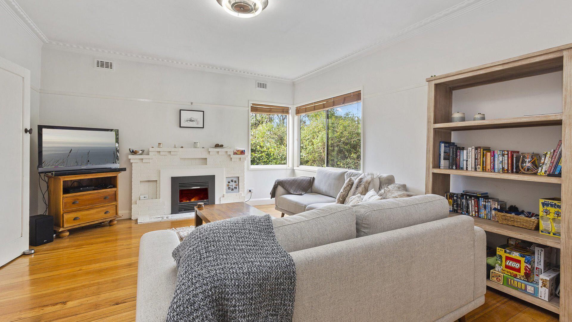 TV, fireplace, DVD player