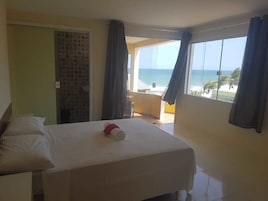 Quarto duplo superior | Cortinas blackout, Wi-Fi de cortesia, roupa de cama