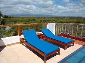 شرفة على السطح