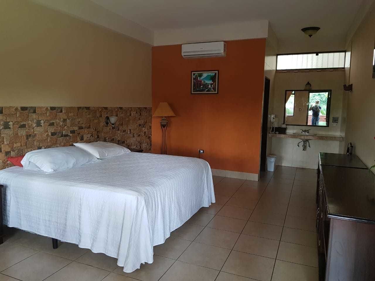 Habitación individual | Wifi gratis y ropa de cama