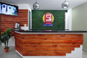 Reception - Hotel San José (San José)