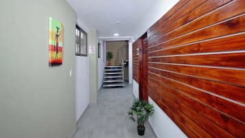 Lorong