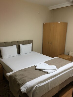 Desk, free WiFi - Uygun Otel (Erzurum)