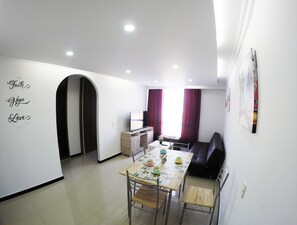 Dining - Beautiful Modern New Apartment! Close to the Airport Wi-Fi Netflix (Bogotá)