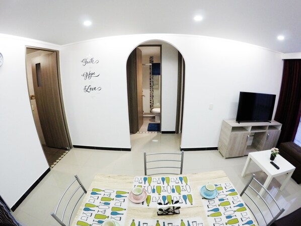 Interior - Beautiful Modern New Apartment! Close to the Airport Wi-Fi Netflix (Bogotá)
