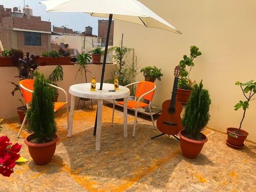 AIRPORT EXPRESS HOMESTAY