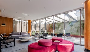 Lobby sitting area - Autenticco - Tita Salzano (São Paulo)