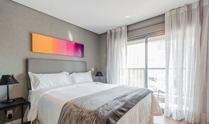 商务公寓 | 客房内保险箱、笔记本电脑工作区、遮光窗帘、隔音