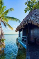 Deluxe Cabin | 2 bedrooms, down comforters, free WiFi, bed sheets