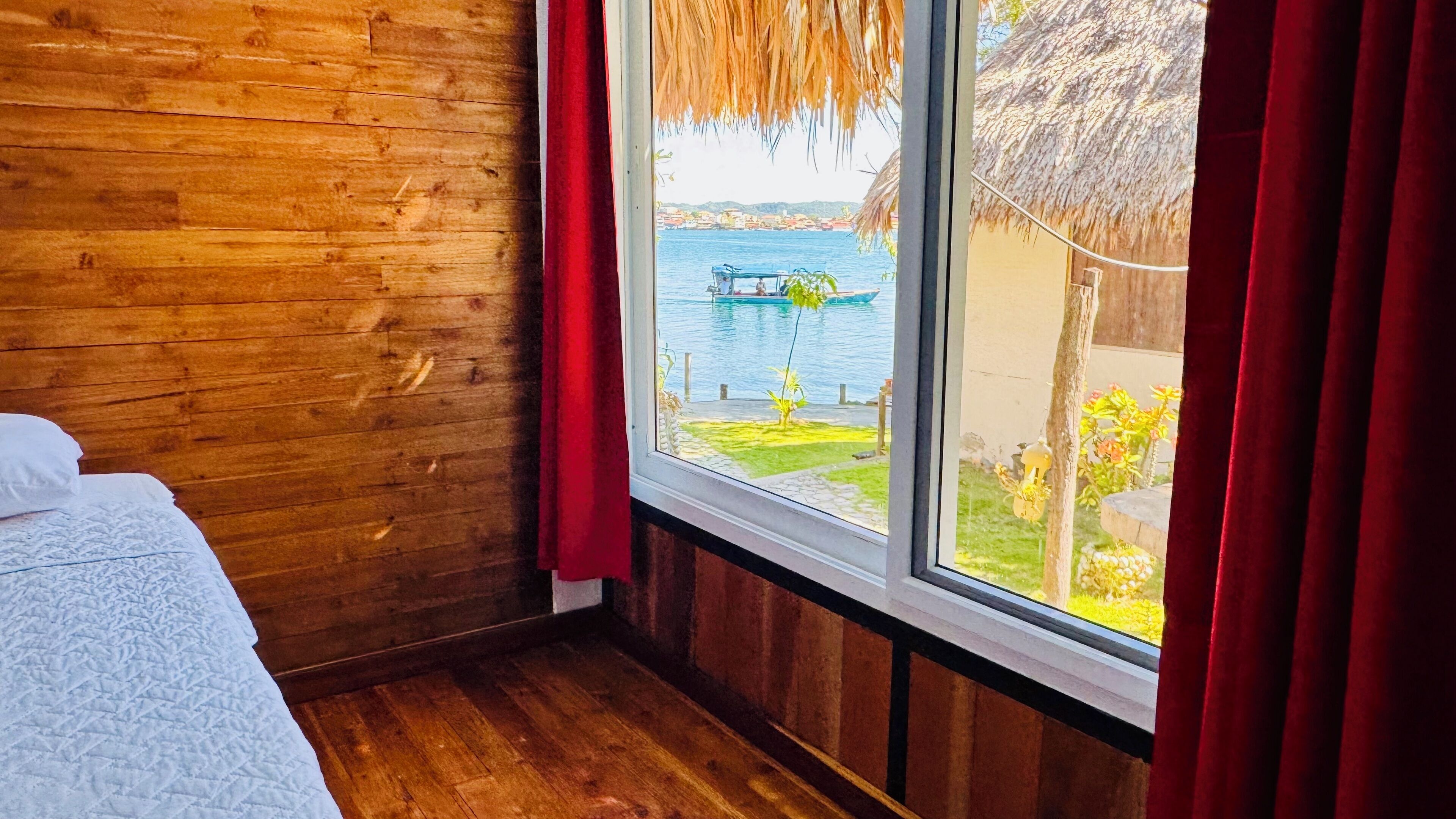 Phòng 2 giường đơn có tầm nhìn toàn cảnh, 2 giường cỡ queen | 2 phòng ngủ, chăn bông, truy cập Internet không dây miễn phí 