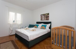 3 Schlafzimmer, Zimmersafe, Reisekinderbett, kostenloses WLAN