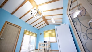 Unclassified image, 5 of 61, button - Gyeongju Toham Mountain Rock Pension & Glamping (Gyeongju)