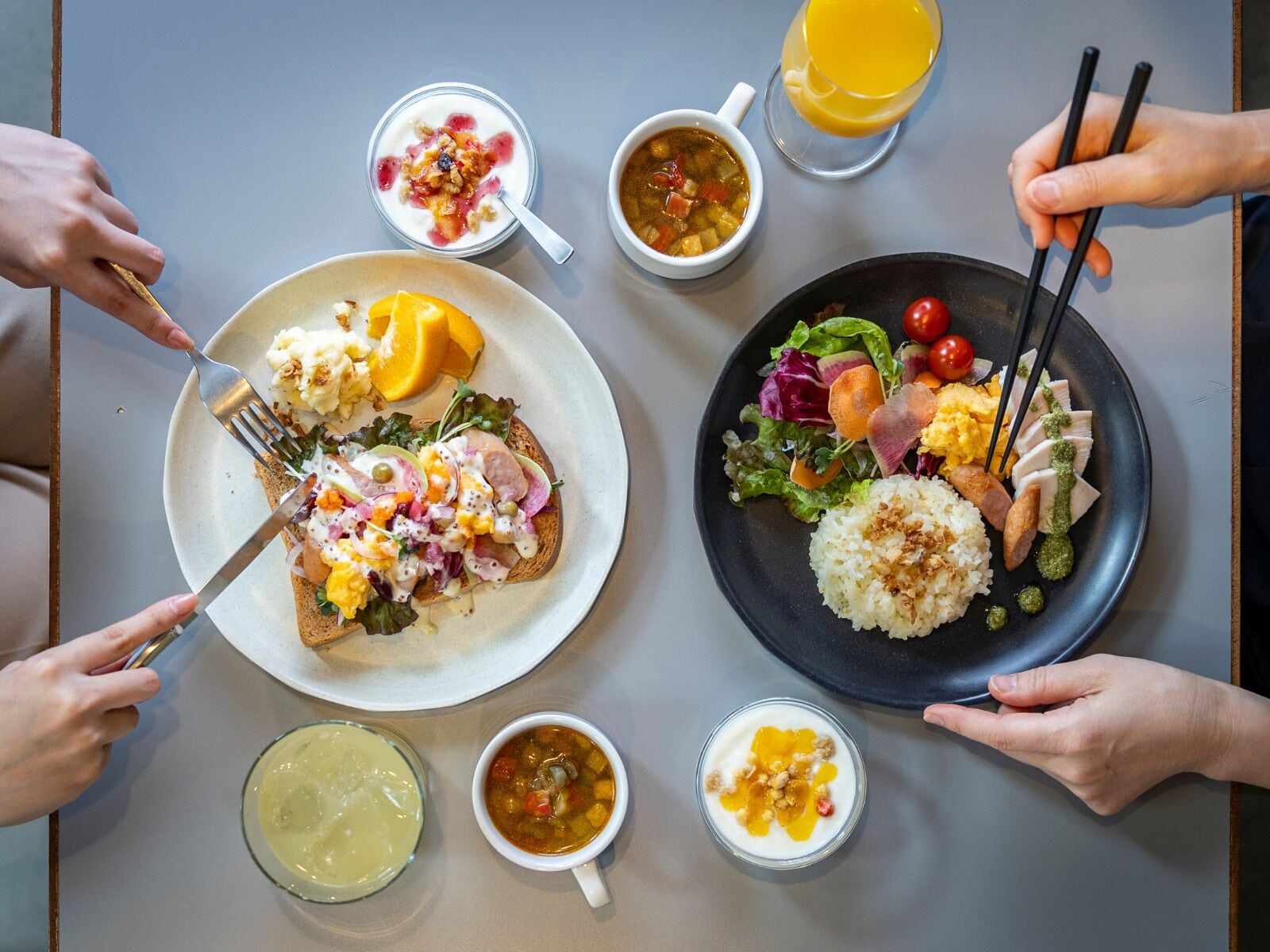 Desayuno buffet (JPY 2200 por persona) 