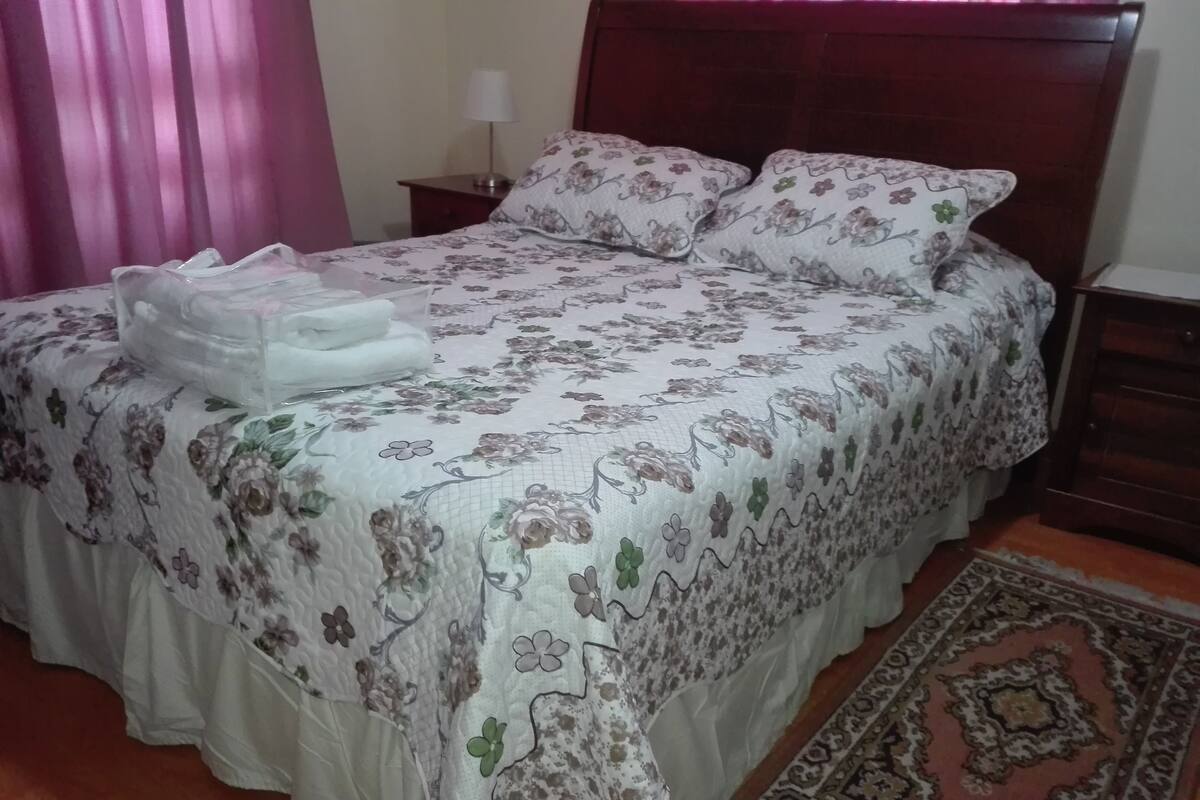 Quadruple Room | Blackout drapes, soundproofing, iron/ironing board (on request)