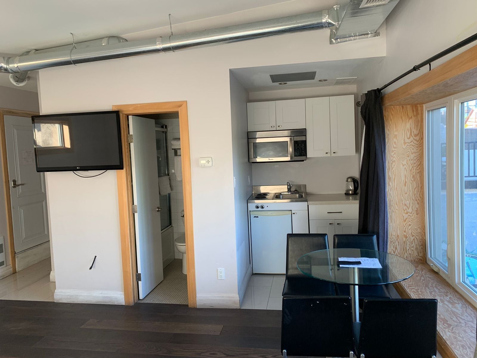 Photo - Dragon Gate Inn