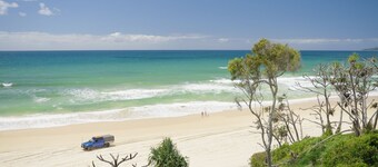 43 Satinwood Drive - Rainbow Shores. Pet Friendly and Air Conditioned!