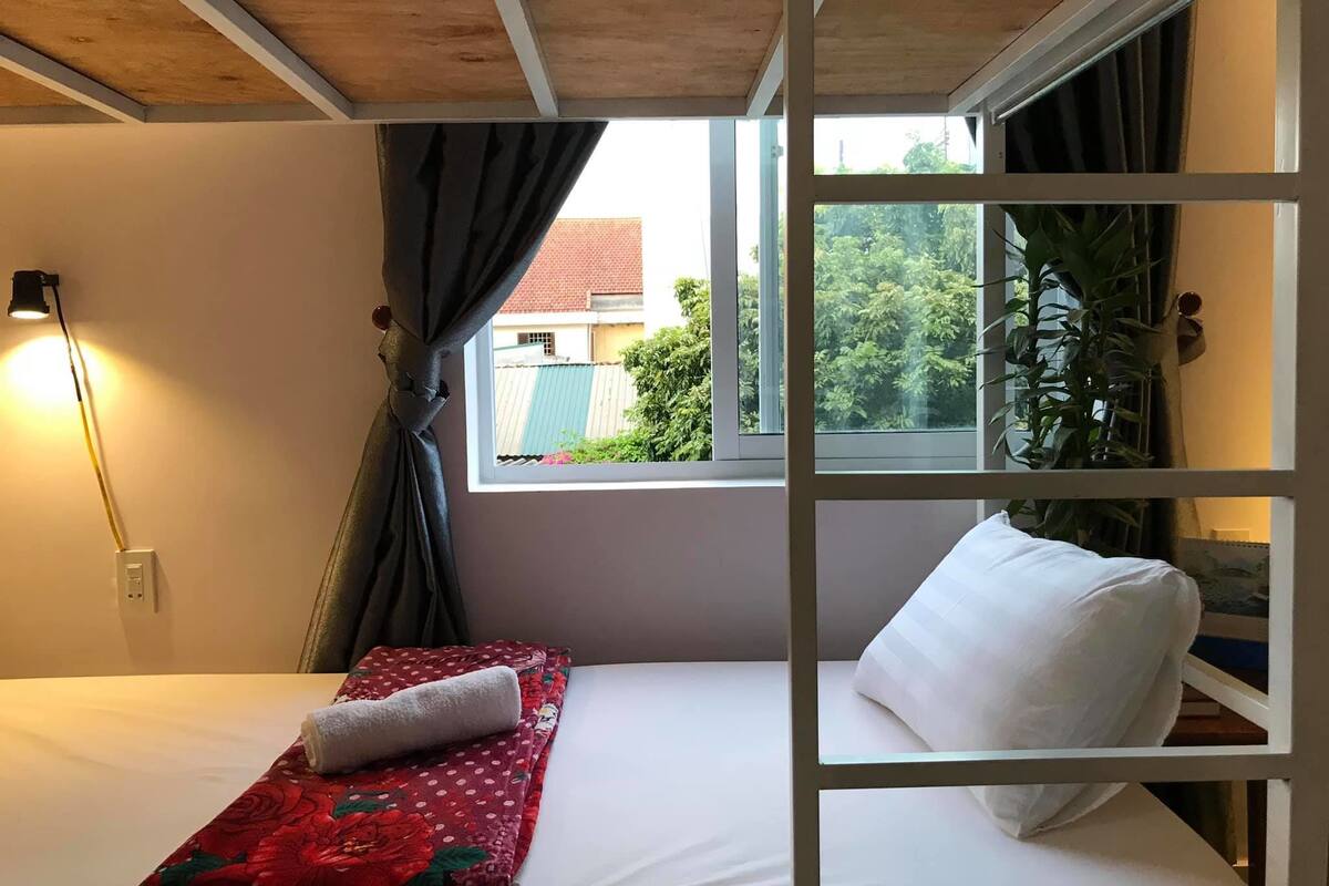 Shared Dormitory (4 Beds) | Minibar, desk, free WiFi