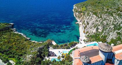Ladonia Hotels Adakule