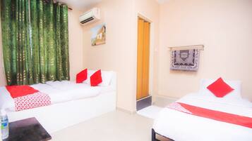 Superior Suite | Free WiFi, bed sheets