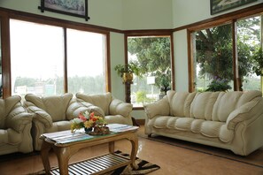 Sala de estar en el lobby