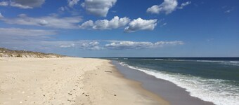 Profitez de Ultimate Hamptons Escape!  Tennis, natation et plage À seulement 70 miles de New York!