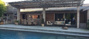 ¡Disfruta del último escape de Hamptons!  Tenis, natación y playa ¡A solo 70 millas de Nueva York!