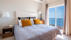 Villa, 3 Bedrooms, Pool Access, Sea View - Designed Villa - Palheiro Village (Funchal)