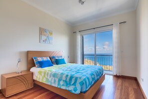 3 camere, con stile personalizzato, con arredamento individuale