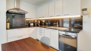 Apartemen, 2 kamar tidur, Bebas Asap Rokok | Dapur pribadi