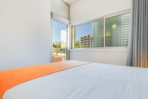 3 bedrooms, soundproofing, iron/ironing board, free cots/infant beds