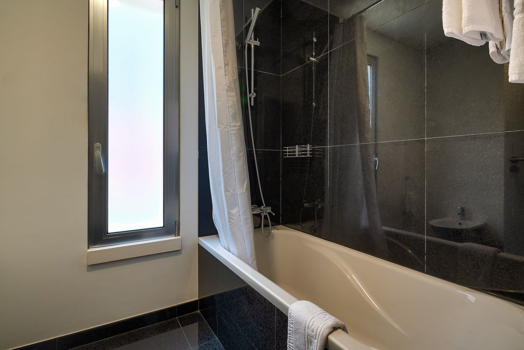 Photo - Luxury Villa Nogueira IV by Holiday Rental Madeira