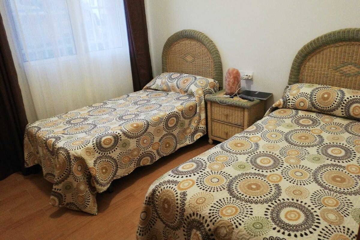 Soundproofing, free WiFi, bed sheets