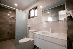 Habitación doble | 1 dormitorio, escritorio, wifi gratis y ropa de cama