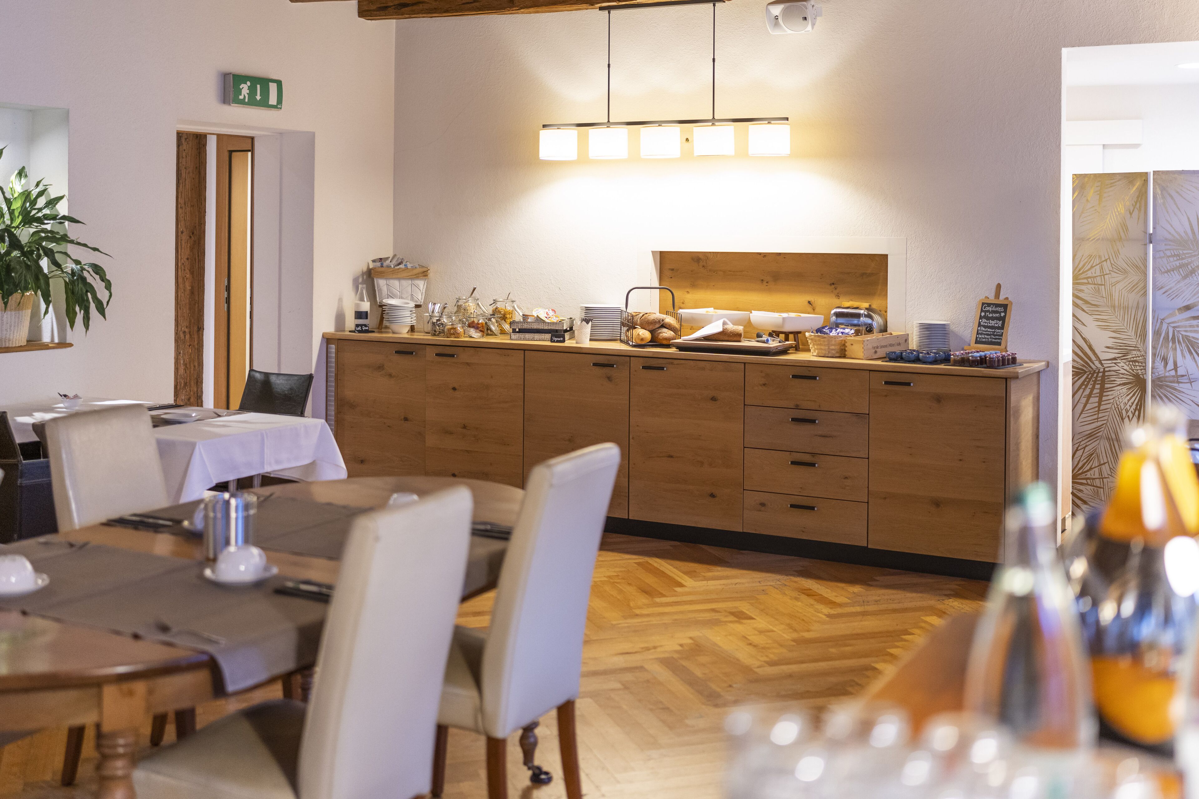 free daily continental breakfast