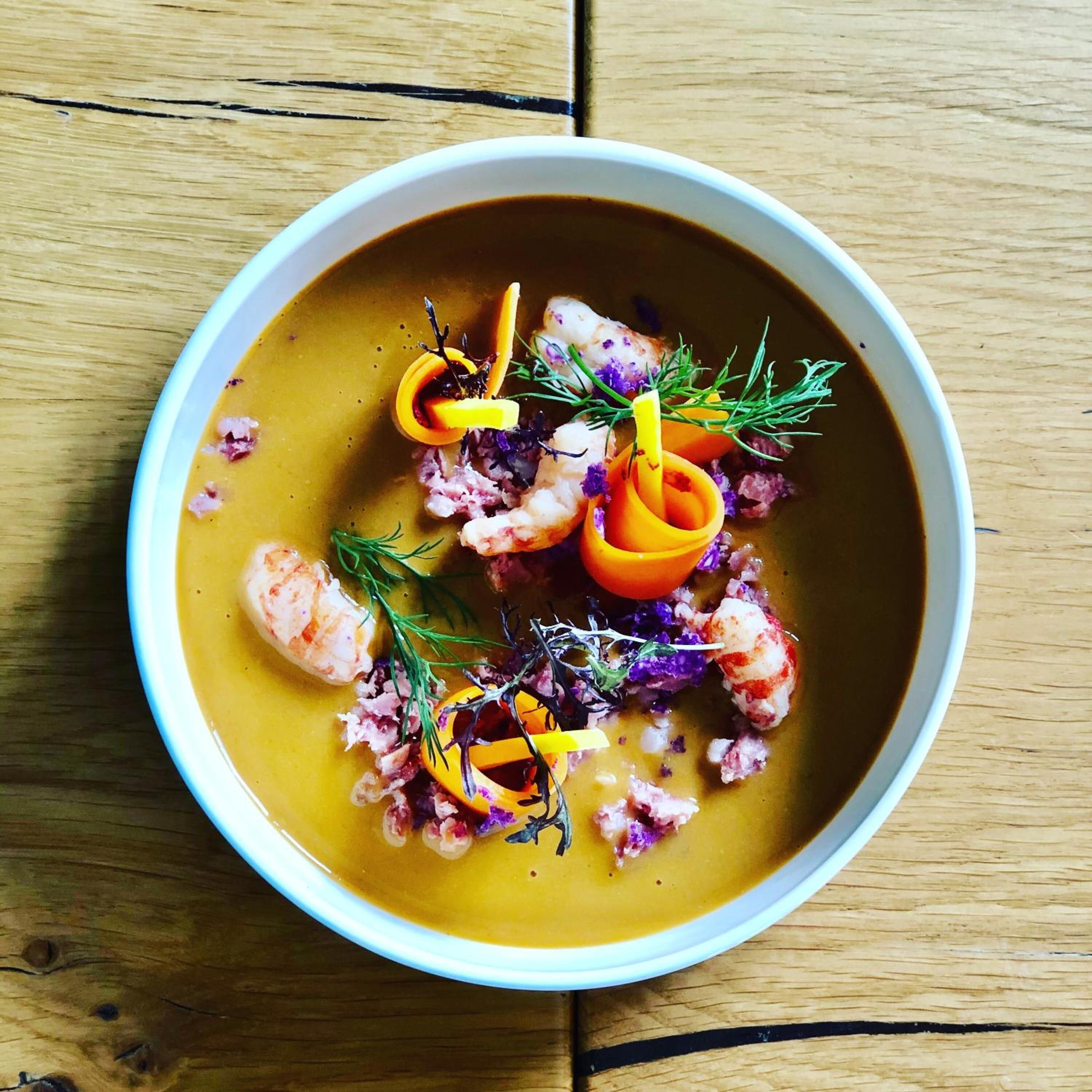 lunch, dinner served; regional cuisine, al fresco dining