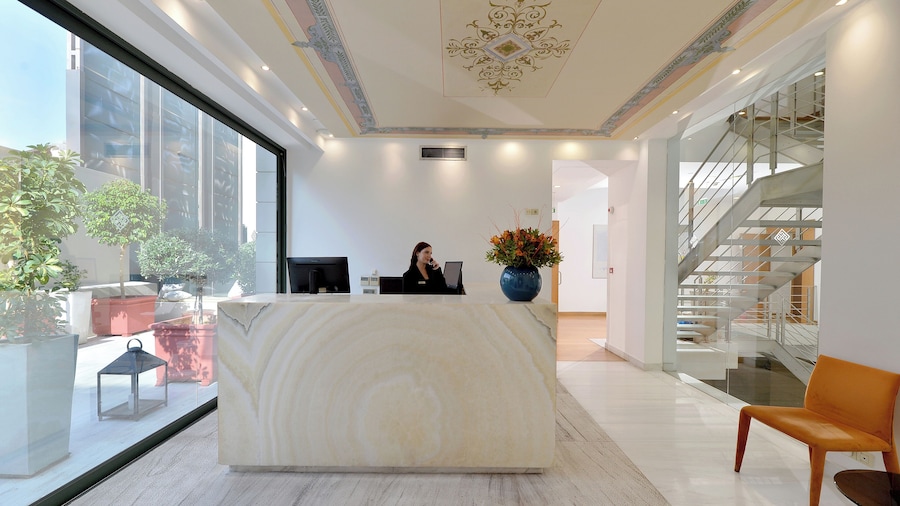 Athenaeum Eridanus Luxury Hotel