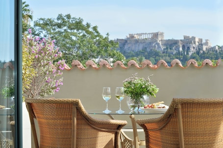 Vistas a la ciudad desde el alojamiento. Athenaeum Eridanus Luxury Hotel