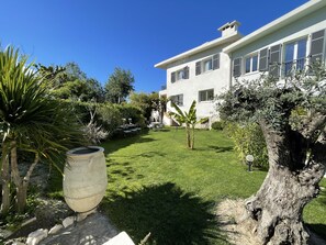 Front of property - Villa Louise-Rose (Villeneuve-Loubet)