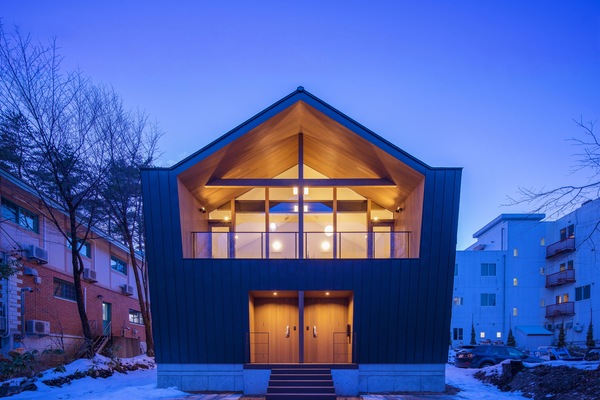 Front of property - evening/night
