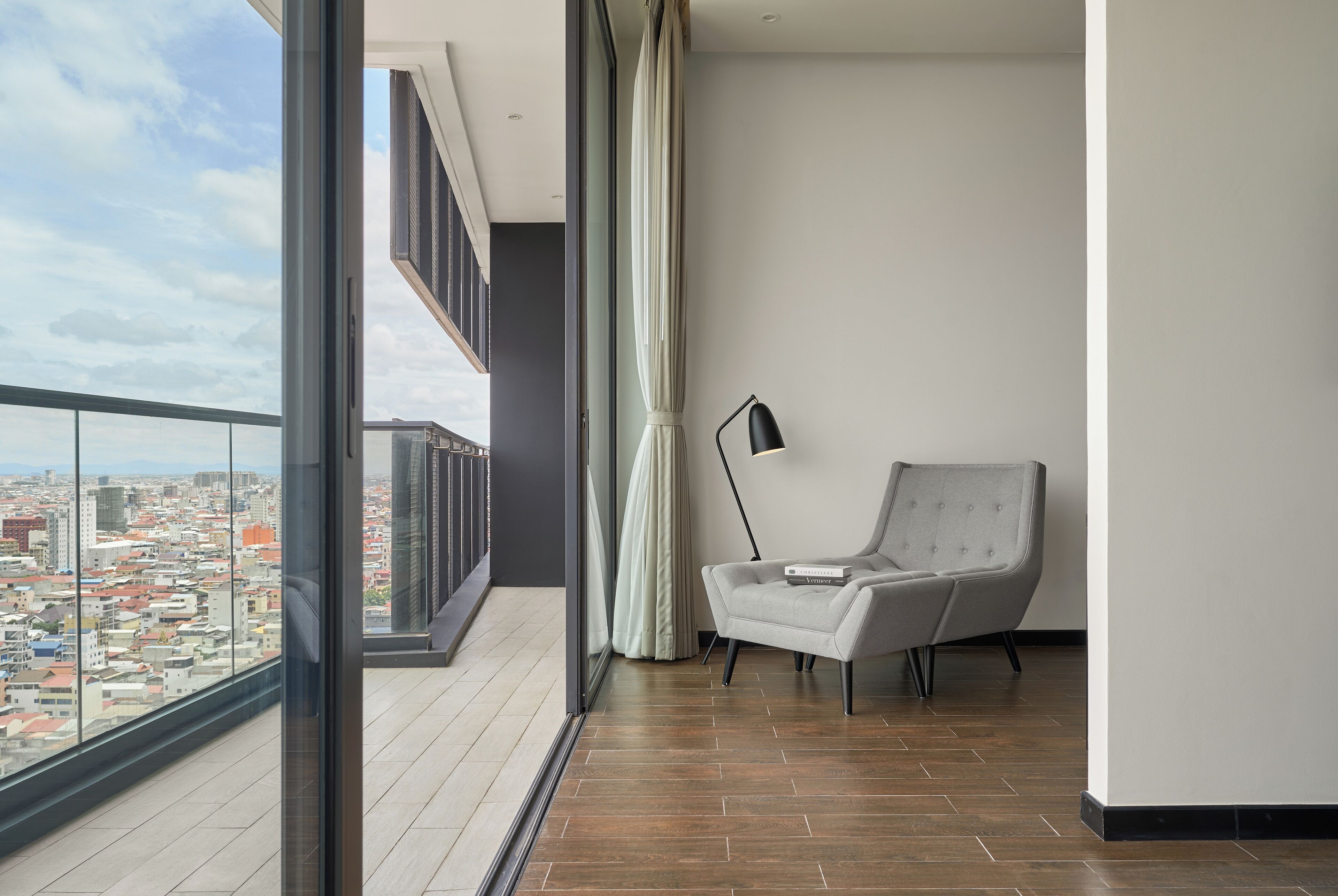 deluxe premium | balcony view